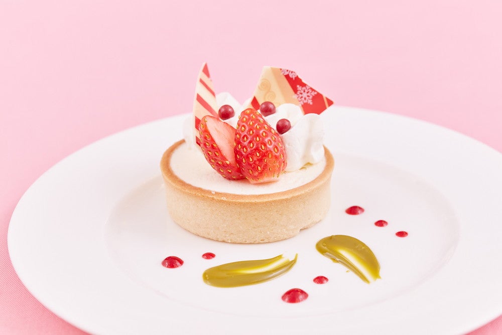 スイーツブッフェ～ストロベリーパレット～／画像提供：京王プラザホテル