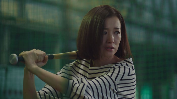 鈴木京香/「バッティング」篇(提供画像)