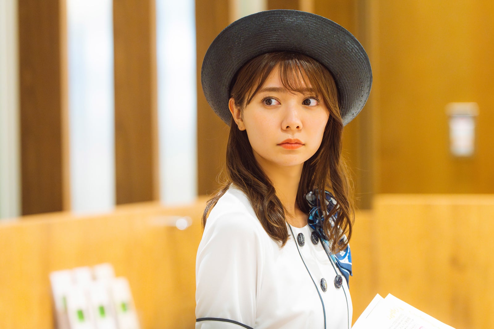 川津明日香「顔に泥を塗る」第2話より（C）テレビ朝日