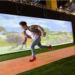 猛獣と10mの超短距離走、人気アクティビティ「ニゲキル」／画像提供：バンダイナムコアミューズメント
