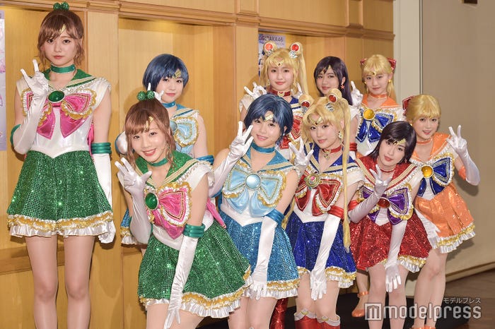 (後列左から)梅澤美波、渡辺みり愛、井上小百合、寺田蘭世、中田花奈(前列左から)能條愛未、伊藤理々杏、山下美月、高山一実、樋口日奈(C)モデルプレス