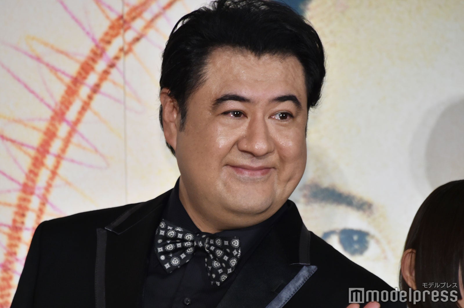 昨年11月の給料が7万円だった小手伸也（C）モデルプレス