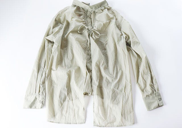 しまむら　シアーシャツ　後ろ