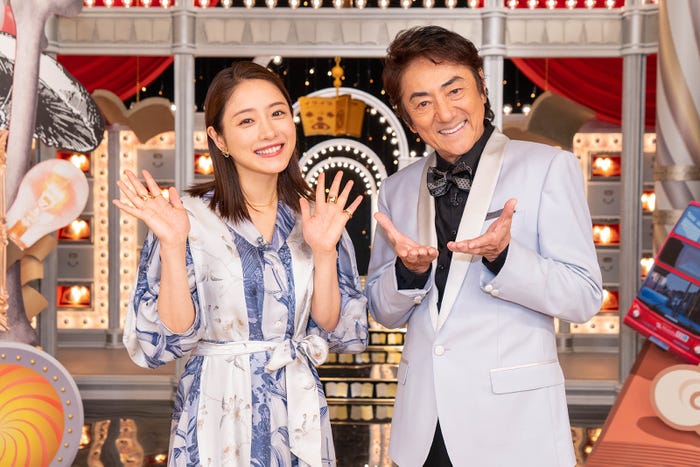 石原さとみ、市村正親 (C)NHK