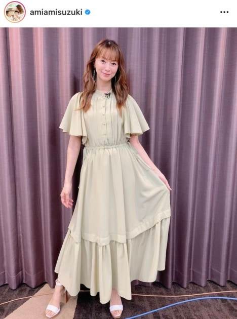 鈴木亜美 ふんわりワンピ ゆる巻きヘアの 春色コーデ に ステキ可愛い 綺麗過ぎます の声 モデルプレス 鈴木亜美 ふんわりワンピ ゆる巻きヘアの 春色コーデ に ステキ可愛い 綺麗過ぎます の声 モデルプレス