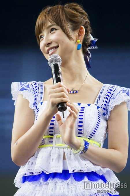 篠田麻里子/（C）AKS