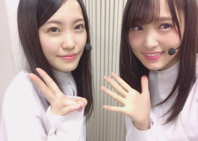 松田里奈、菅井友香/菅井友香オフィシャルブログより