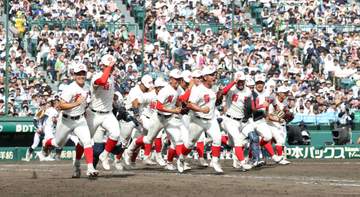 智弁和歌山 5年ぶり“鬼門”突破！6月腰手術の松本主将が執念二ゴロで先制 出場3大会連続初戦敗退も県勢240勝目