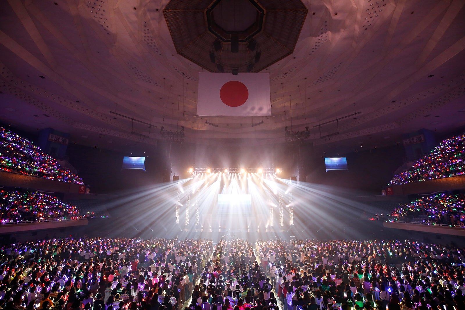 ドリフェス！Presents FINAL STAGE at NIPPON BUDOKAN 「ALL FOR TOMORROW!!!!!!!」 （提供写真）