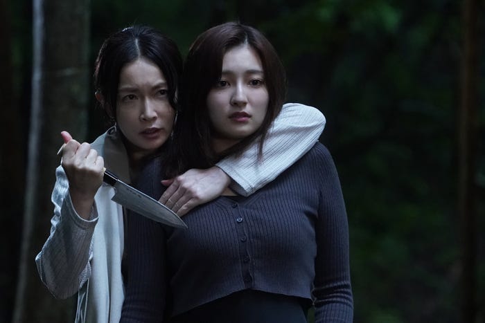 長谷川京子、吉川愛「降り積もれ孤独な死よ」最終回(C)井龍一・伊藤翔太/講談社(C)ytv