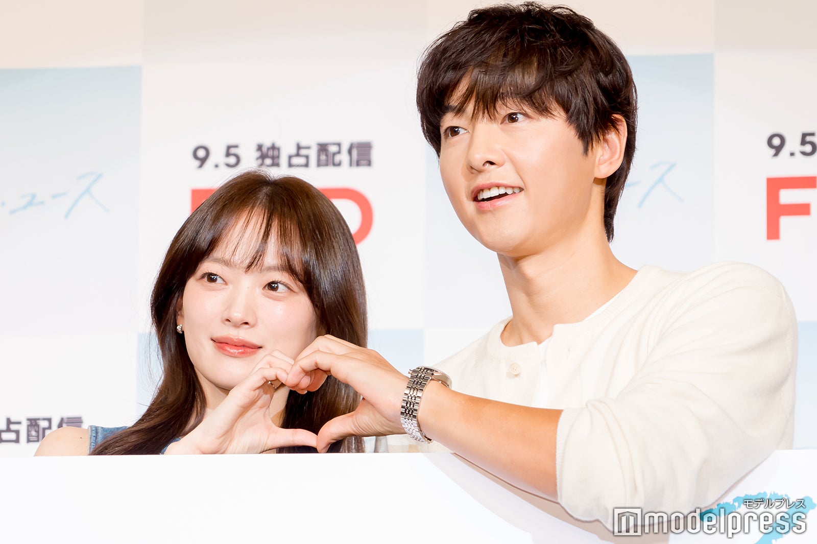 ソン・ジュンギ、チョン・ウヒ（C）モデルプレス