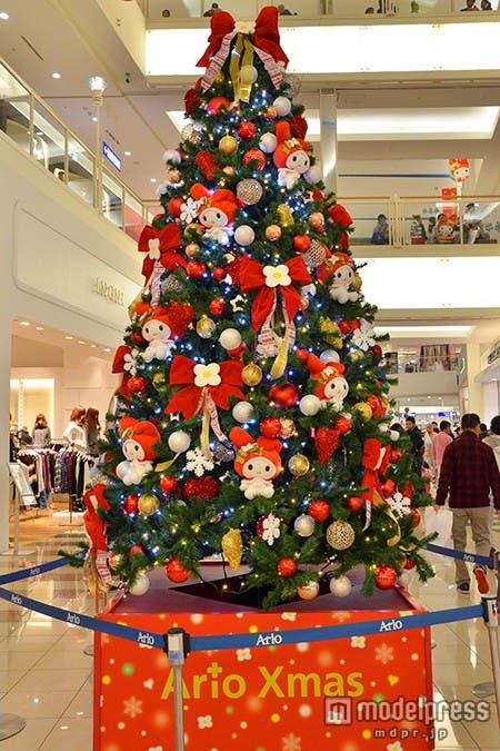 約3.5メートルの豪華なクリスマスツリー