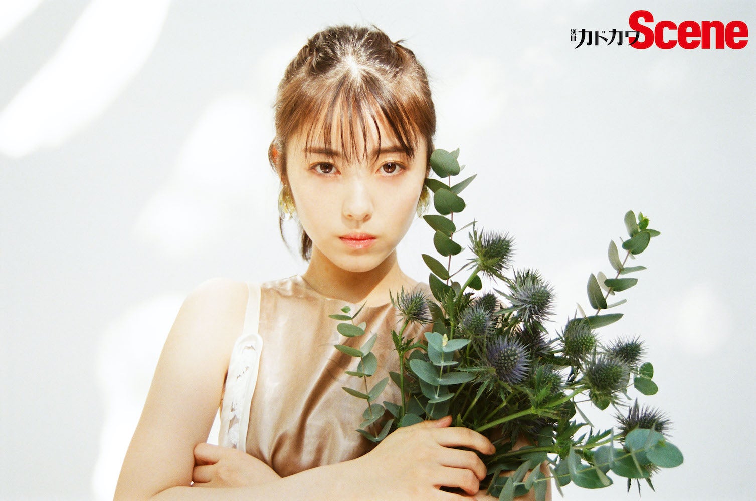 浜辺美波、親友や関係者が語る素顔 過去・現在・未来に迫る