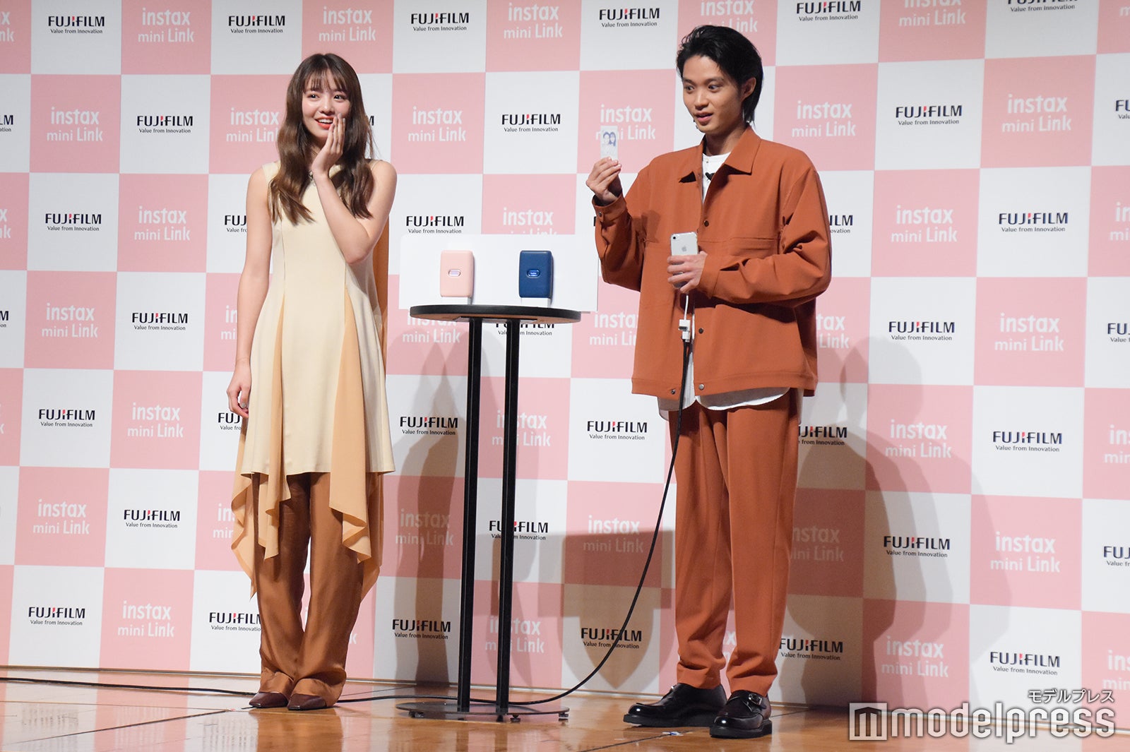 横田真悠・磯村勇斗 （C）モデルプレス