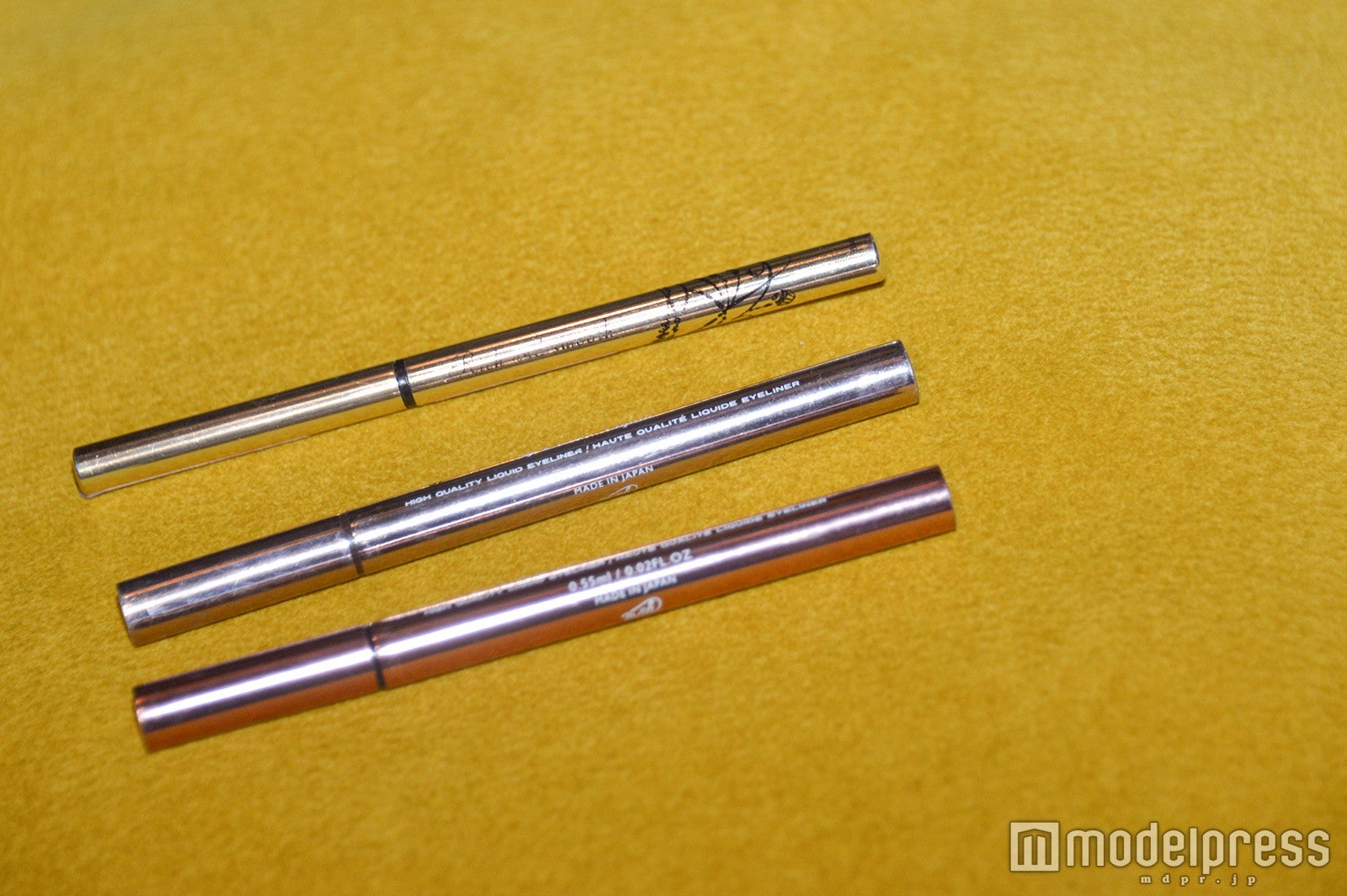 ichigアイライナー／
・インテグレートキラーウインクジェルライナーブラウン610
・ラブライナー ブラウン＆ブラック（C）モデルプレス