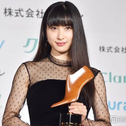 土屋太鳳、2日連続で賞獲得 美脚のきっかけは前田敦子?