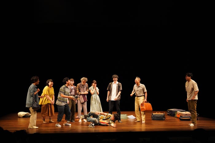 「友達」舞台写真 撮影:宮川舞子(写真提供:シス・カンパニー)