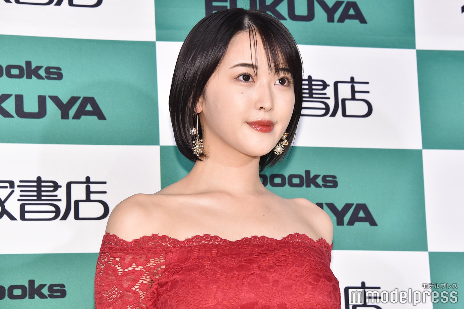 忍野さら （C）モデルプレス