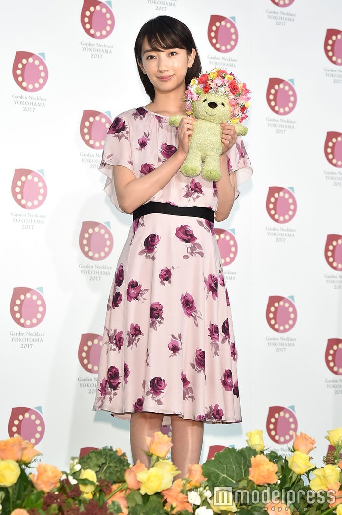 波瑠(C)モデルプレス