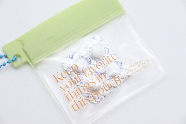 ダブルEVAケースキーホルダー 常備薬入れ ダブルEVAケースキーホルダー 常備薬入れ