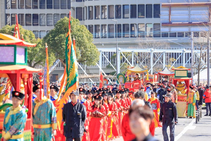 福山雅治、仲里依紗/長崎ランタンフェスティバルより(提供写真)