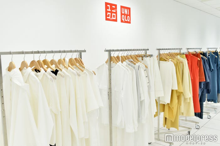 カラフルなアイテムが揃うウィメンズ(C)モデルプレス