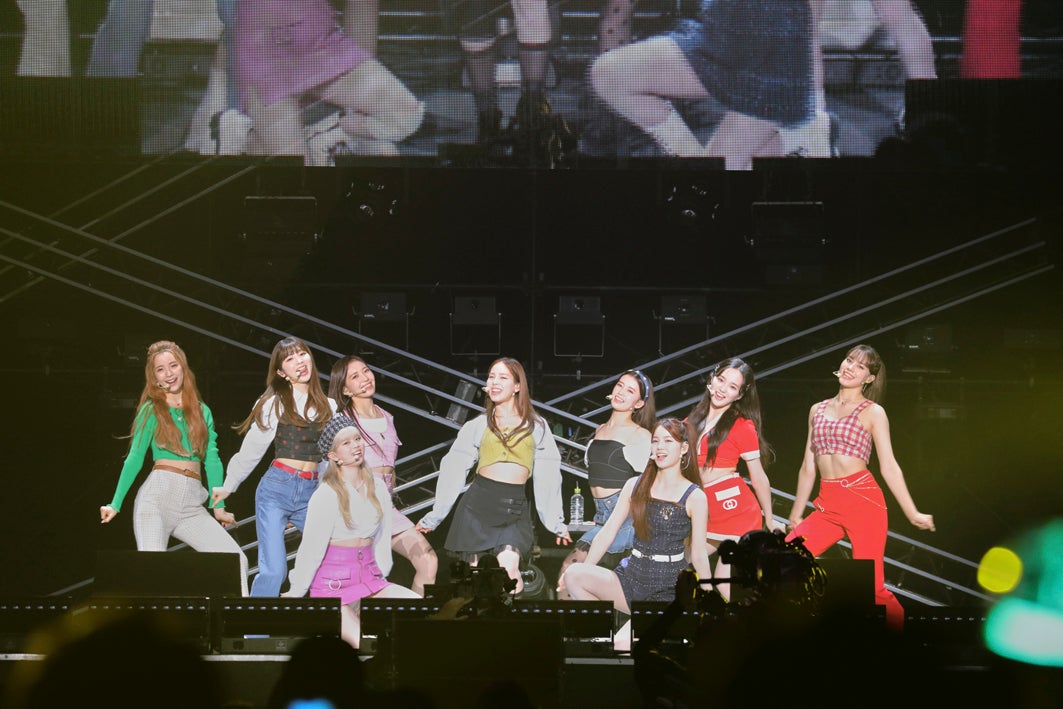 NiziU（PHOTO：山内洋枝）