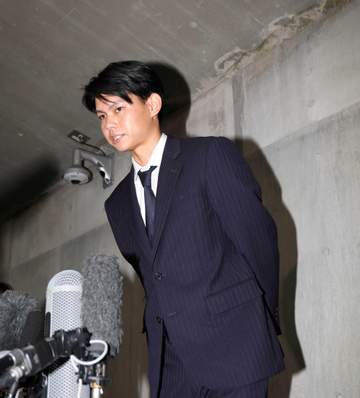 広島戦力外の前川「裏切ったような形になり申し訳ない」 唇かみ「悔いが残る」現役続行を希望