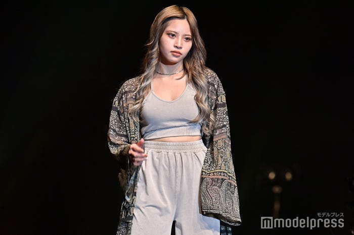 まる(C)モデルプレス