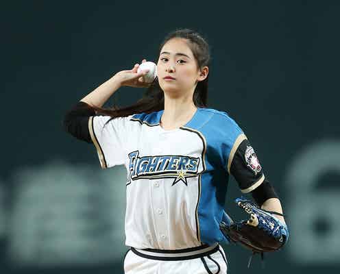 「ジュウオウジャー」柳美稀、美脚あらわに“ノーバン”達成も「ほんとに悔しい」