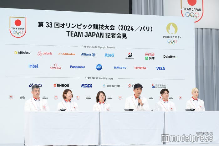 (左から)井上康生、土肥美智子、江村美咲、尾縣貢、半井重幸、谷本歩実(C)モデルプレス