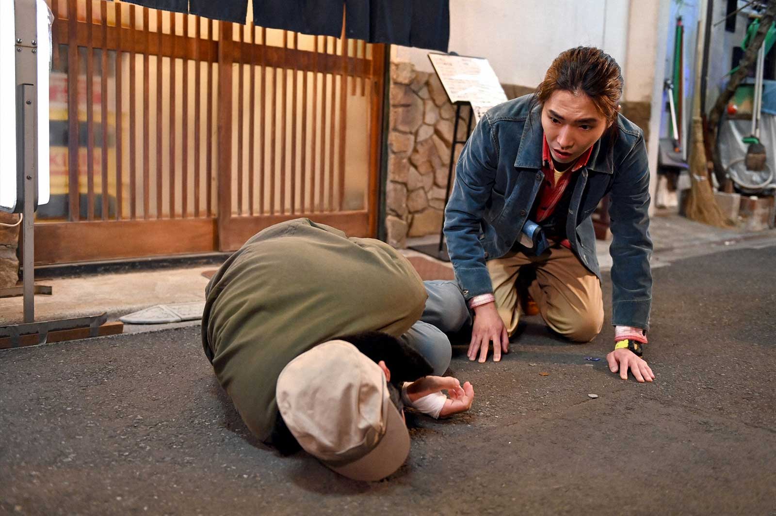 迫田孝也、柄本佑「天国と地獄 ～サイコな2人～」第7話より（C）TBS