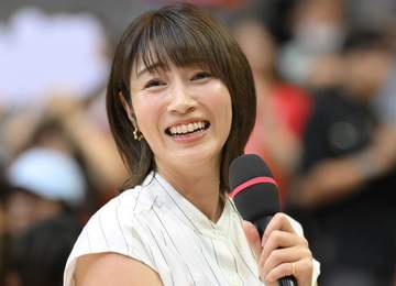 「今まで見た事ない表情」38歳になったバレー元代表美女、雰囲気激変姿にネット衝撃「女の人って歳重ねるたびに」「この女優さん誰かと思ったら」