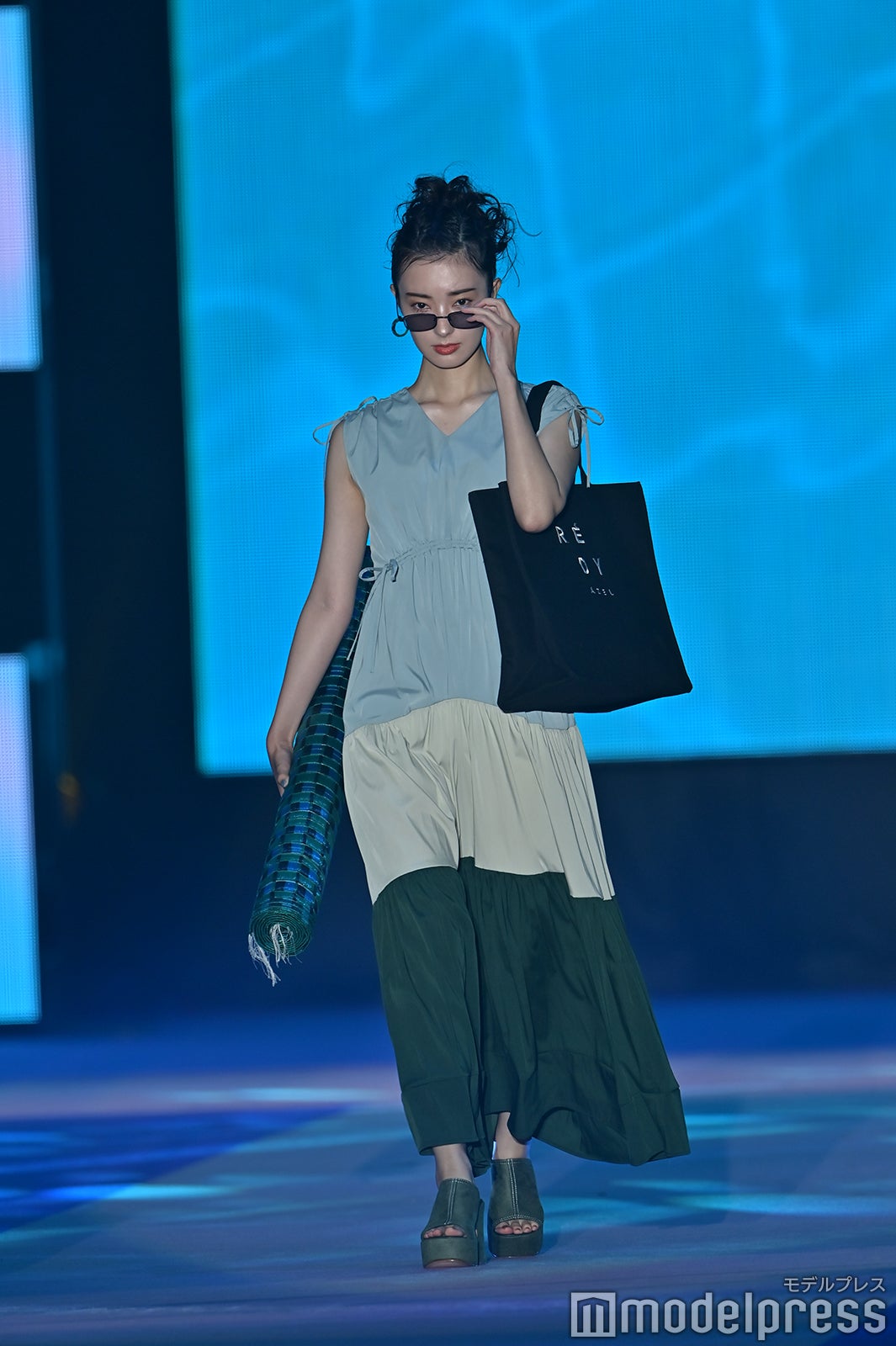 （C）モデルプレス