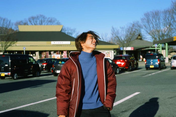 佐藤寛太パーソナルブック「NEXT BREAK」初解禁カット(ワニブックス刊)(提供写真)