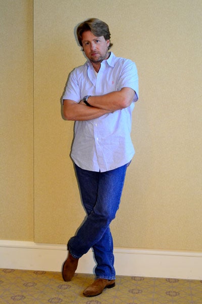 ミカエル・ハフストローム監督