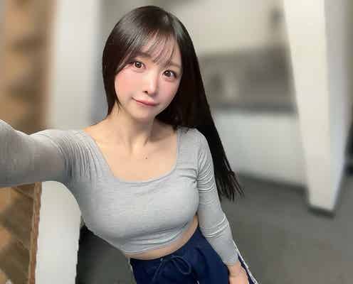 真島なおみ、美ボディ輝く黒水着姿「セクシー」「完璧スタイル」の声