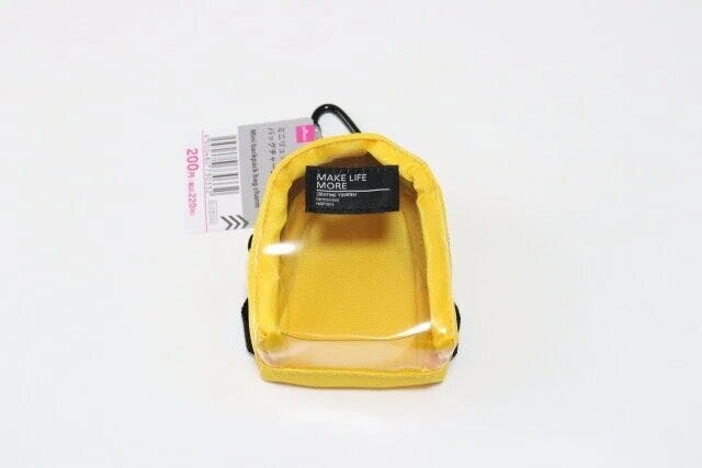 ダイソー　ミニリュックバッグチャーム　パッケージ