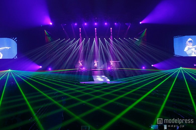 「Perfume 5th Tour 2014『ぐるんぐるん』」