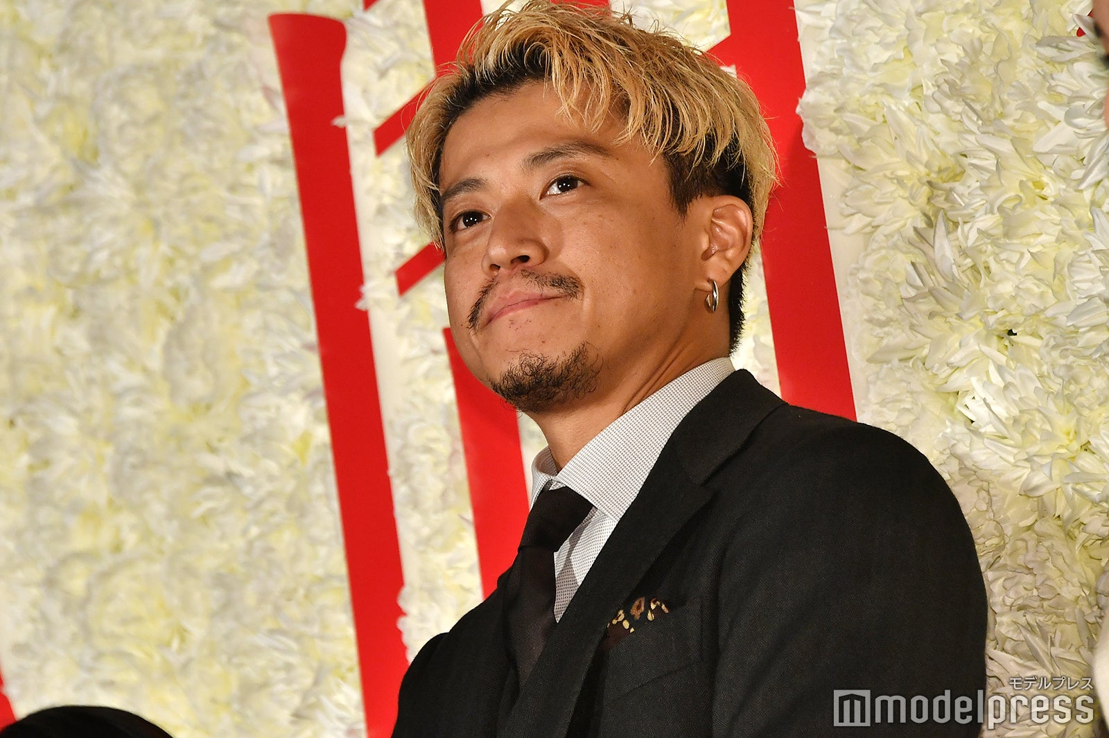 小栗旬（C）モデルプレス