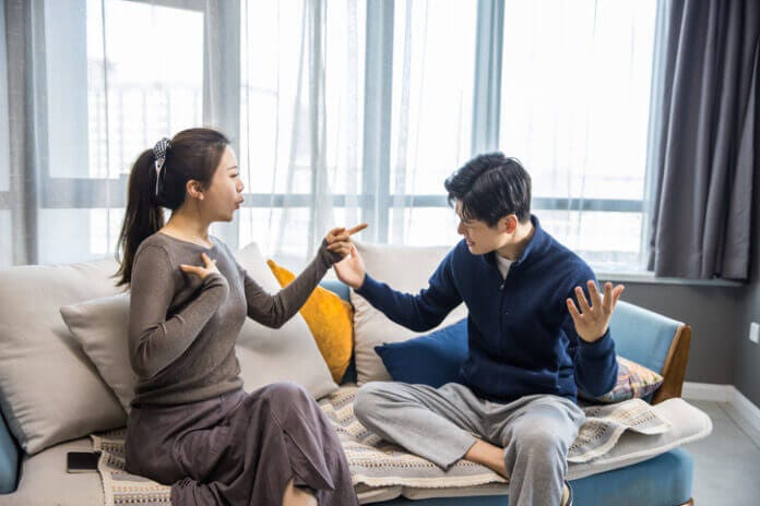 ⑩別れを決断できない