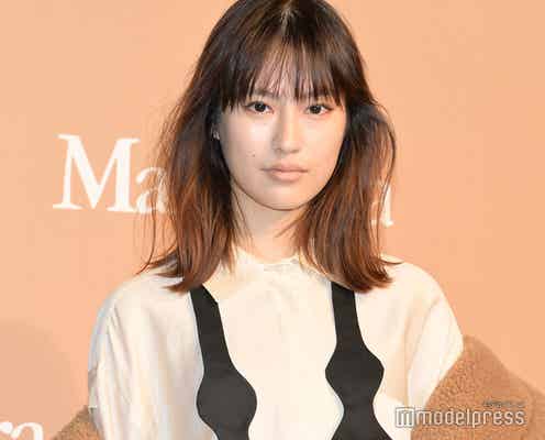 恒松祐里、美脚堂々披露 雰囲気ガラリの私服ショットに反響「センス良すぎ」「小物使いがオシャレ」