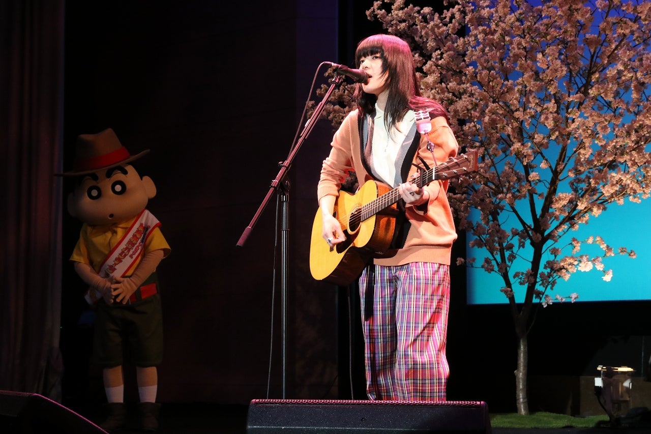 「ハルノヒ」を歌うあいみょん（提供写真）