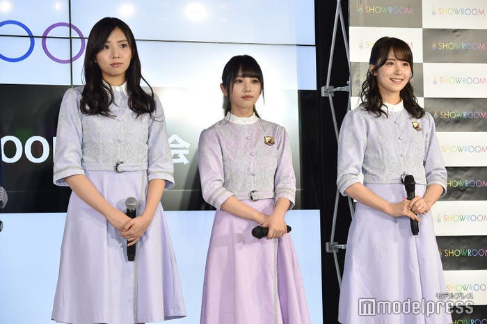 (左から)新内眞衣、与田祐希、衛藤美彩(C)モデルプレス