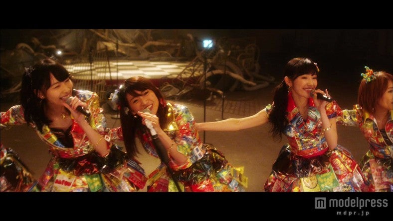 AKB48の35thシングル「前しか向かねえ」より