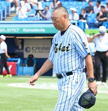東海大菅生が敗退 元プロ若林弘泰監督の最後の夏が終わる「三高に引導を渡されちゃいました」 あと1死でまさか逆転3ラン浴びる 日大三に惜敗