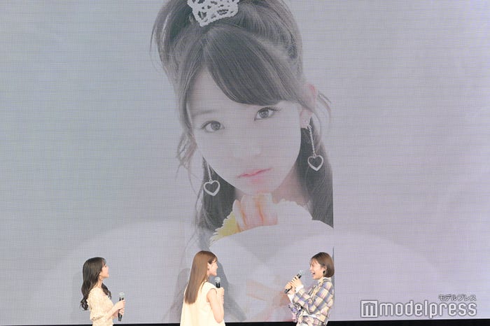 当時の写真を見る香音、生見愛瑠、桃果(C)モデルプレス