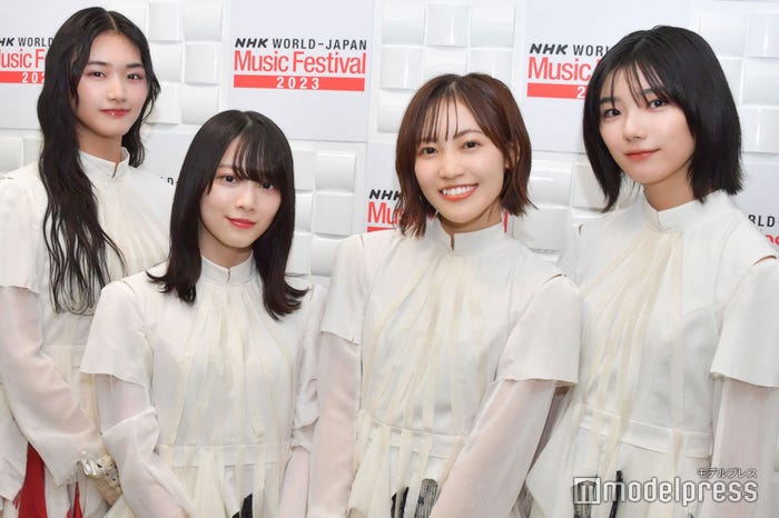 (左から)山崎天、森田ひかる、松田里奈、藤吉夏鈴