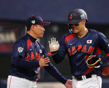 侍ジャパン・井端監督 初選出のサトテルに「間違いなく一番の飛距離を打つ選手。一発長打を期待」