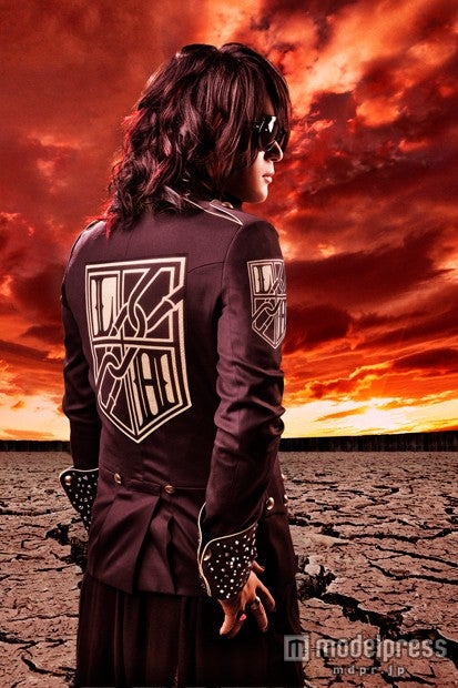 Linked Horizon、「進撃の巨人」の世界がNHKホールに出現＜紅白本番＞